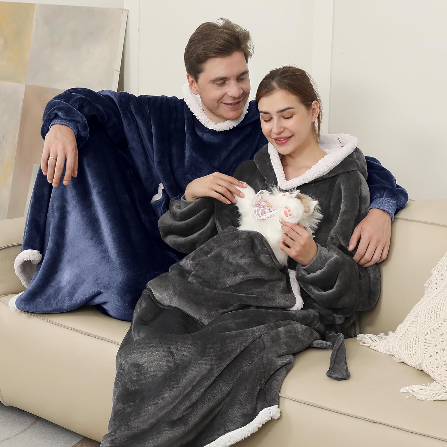 Wearable Blanket Hoodie with Cat Pouch, Oversized Hooded Sweatshirt Blanket Robe for Women, Gift for Cat Lover Women Mom Dad